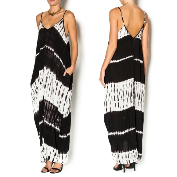 Love Stitch Dresses & Skirts - Lovestitch Mila Maxi Tie-Dye Dress with Pockets
